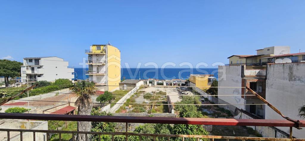 appartamento in vendita a Santa Teresa di Riva