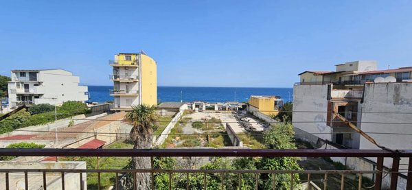 appartamento in vendita a Santa Teresa di Riva
