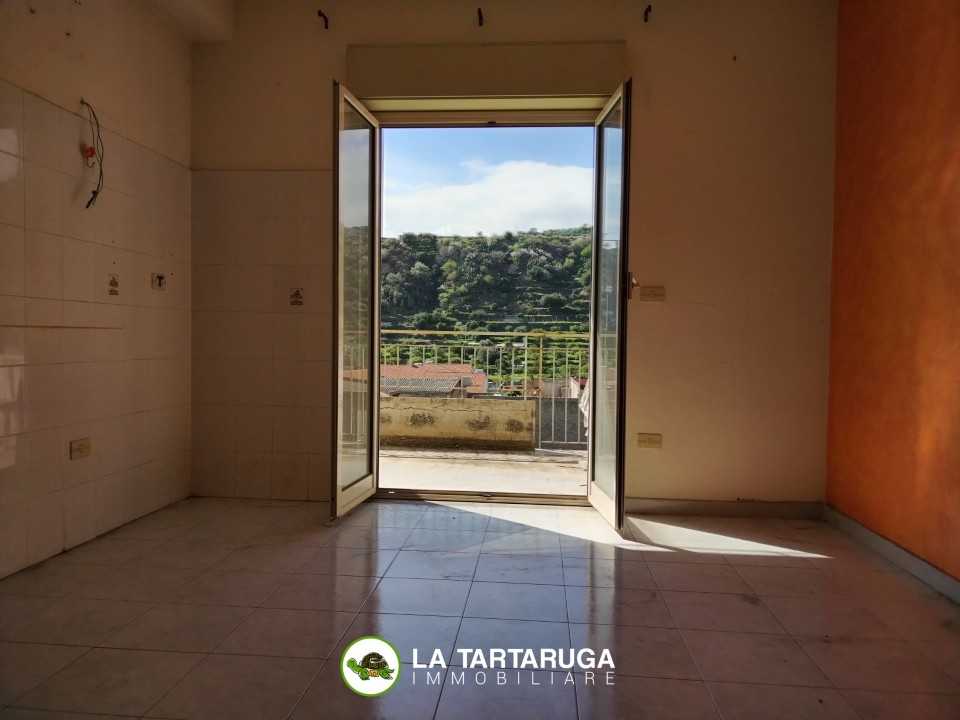 appartamento in vendita a Santa Teresa di Riva