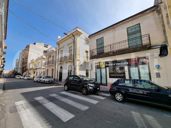 casa indipendente in vendita a Santa Teresa di Riva