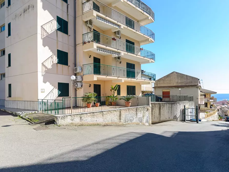 appartamento in vendita a Santa Teresa di Riva