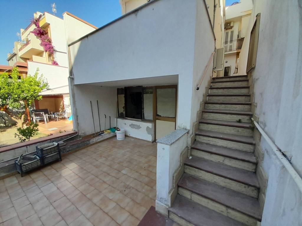 appartamento in vendita a Santa Teresa di Riva