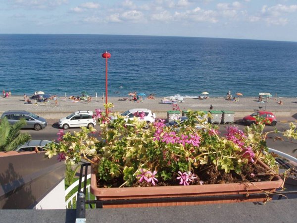appartamento in vendita a Santa Teresa di Riva