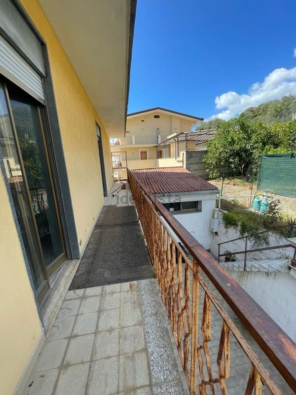 appartamento in vendita a Santa Teresa di Riva