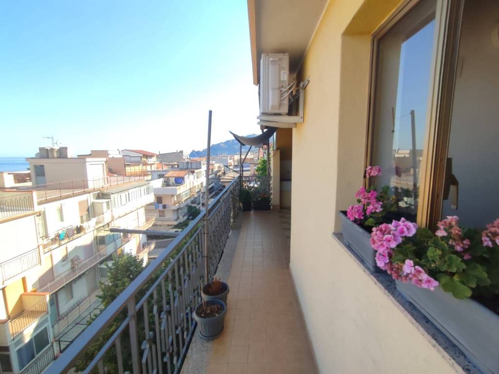 appartamento in vendita a Santa Teresa di Riva
