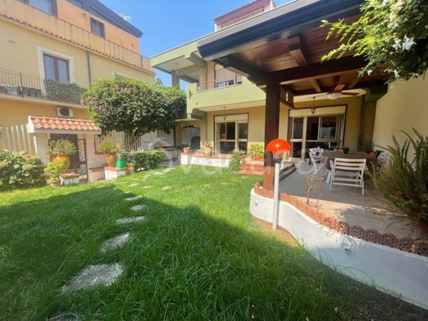 casa indipendente in vendita a Santa Teresa di Riva