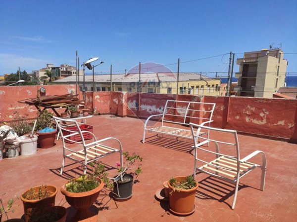 casa indipendente in vendita a Santa Teresa di Riva