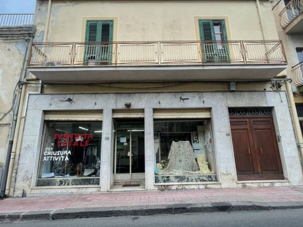 casa indipendente in vendita a Santa Teresa di Riva