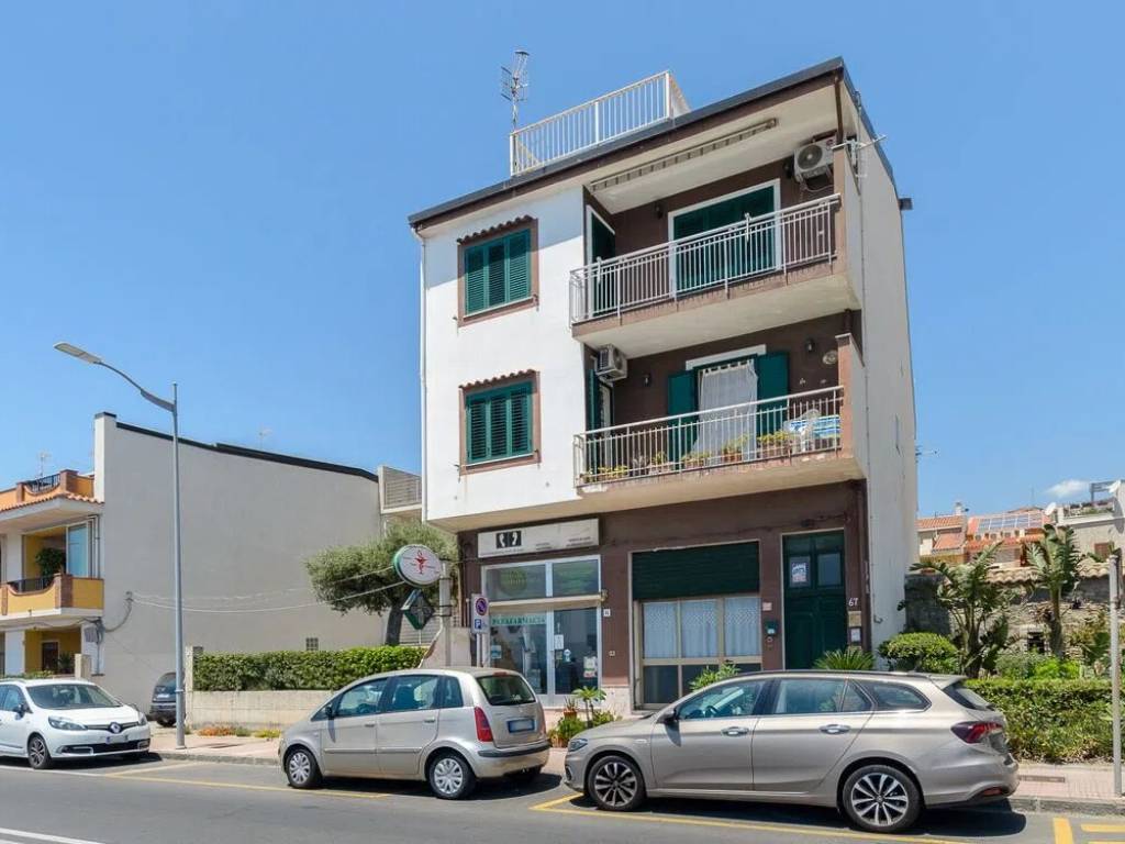 appartamento in vendita a Santa Teresa di Riva