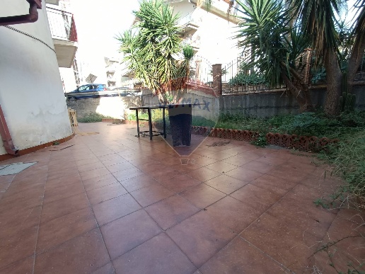 casa indipendente in vendita a Santa Teresa di Riva