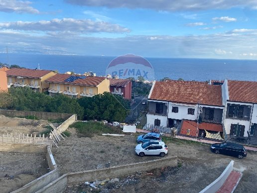 casa indipendente in vendita a Santa Teresa di Riva