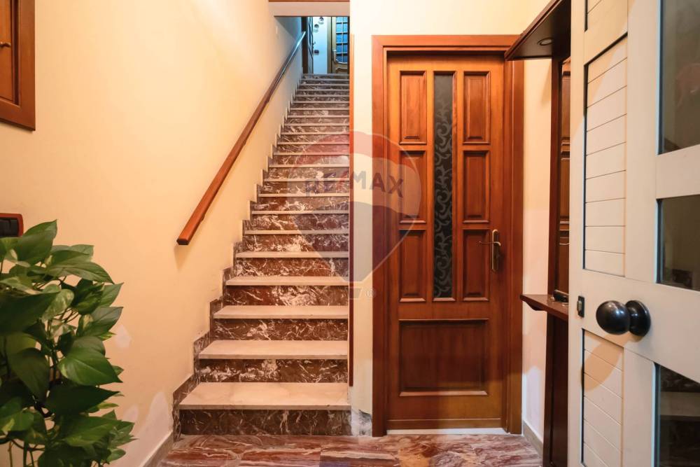 casa indipendente in vendita a Santa Teresa di Riva