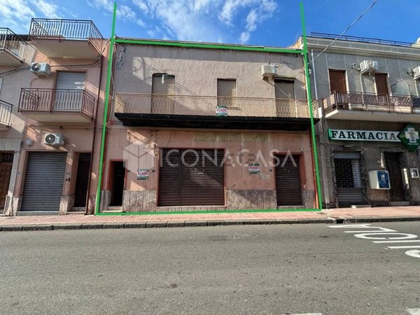 casa indipendente in vendita a Santa Teresa di Riva