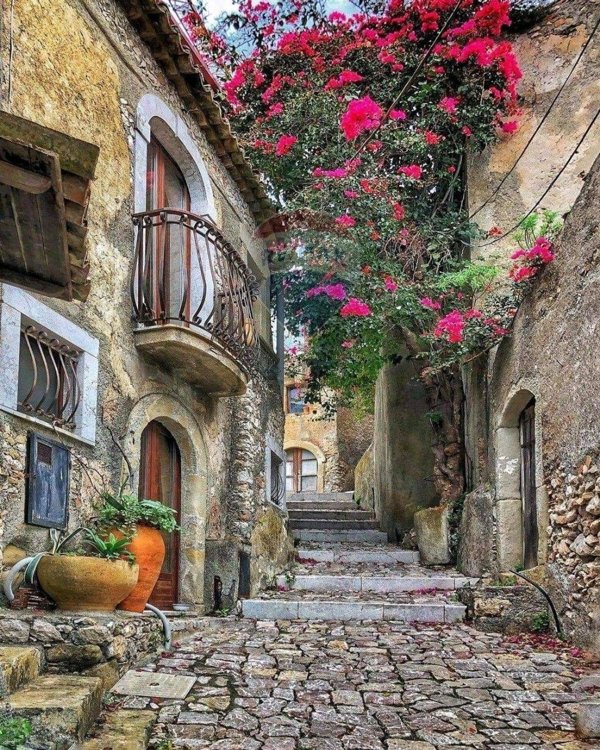 casa indipendente in vendita a Santa Teresa di Riva