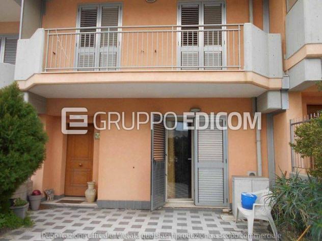 casa indipendente in vendita a Santa Teresa di Riva