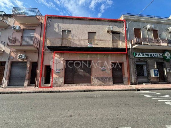 casa semindipendente in vendita a Santa Teresa di Riva