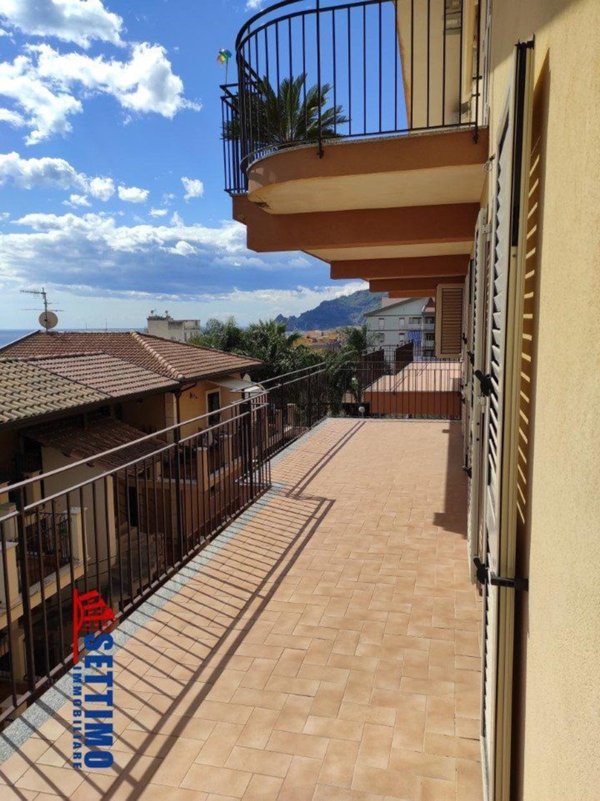 appartamento in vendita a Santa Teresa di Riva