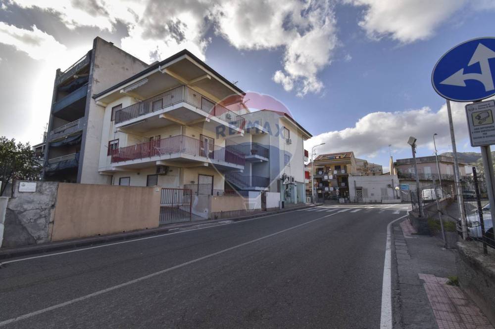 appartamento in vendita a Santa Teresa di Riva