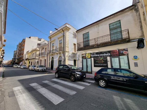 casa indipendente in vendita a Santa Teresa di Riva