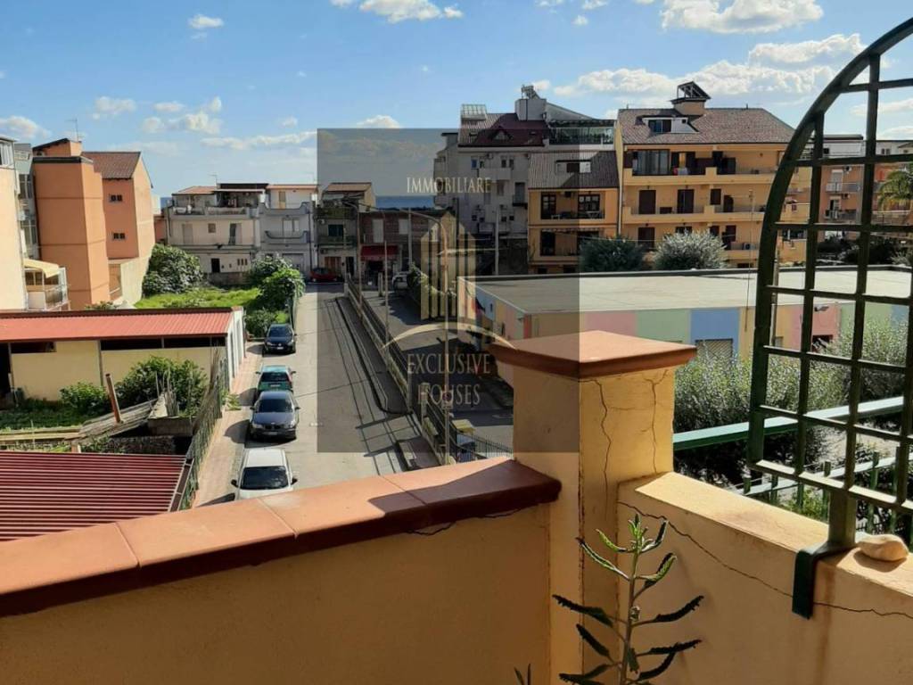 appartamento in vendita a Santa Teresa di Riva