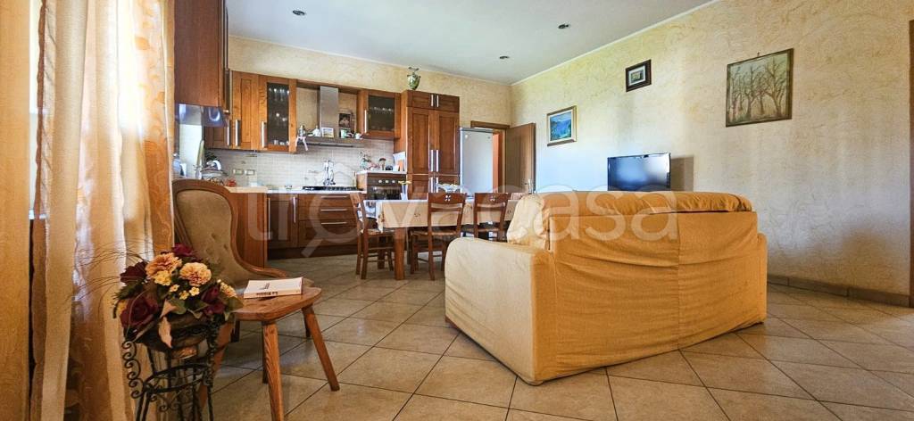 casa indipendente in vendita a Santa Teresa di Riva