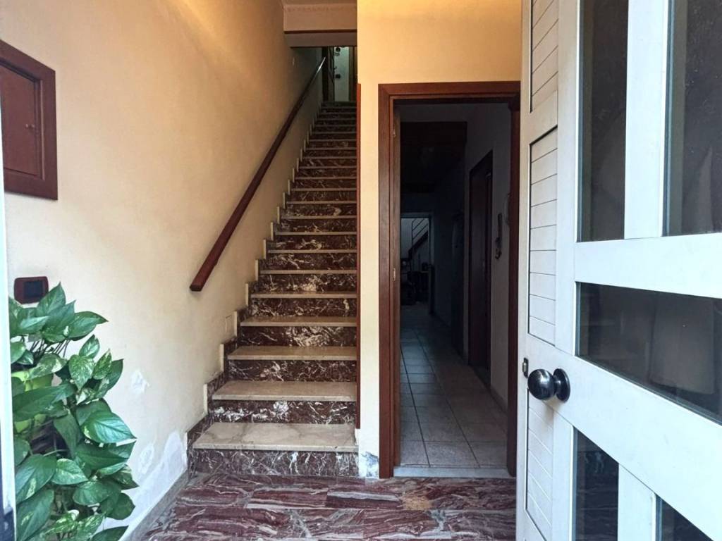 casa indipendente in vendita a Santa Teresa di Riva