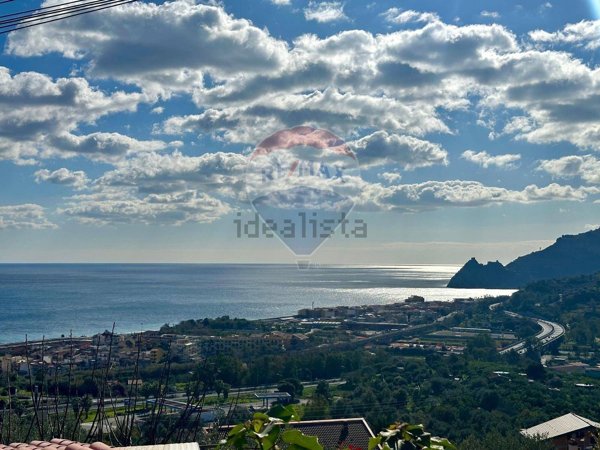 appartamento in vendita a Santa Teresa di Riva