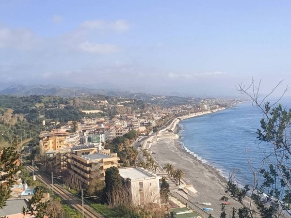 appartamento in vendita a Santa Teresa di Riva