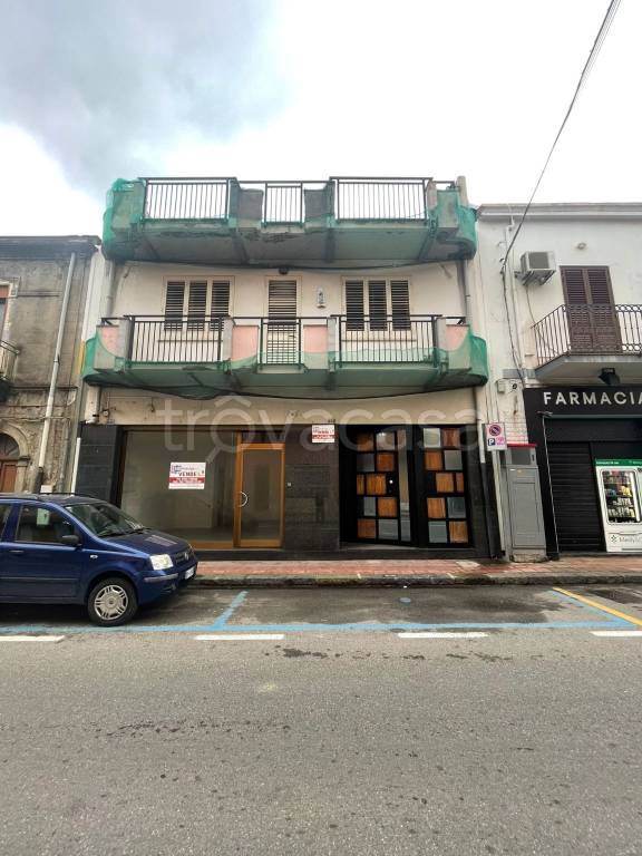 casa indipendente in vendita a Santa Teresa di Riva