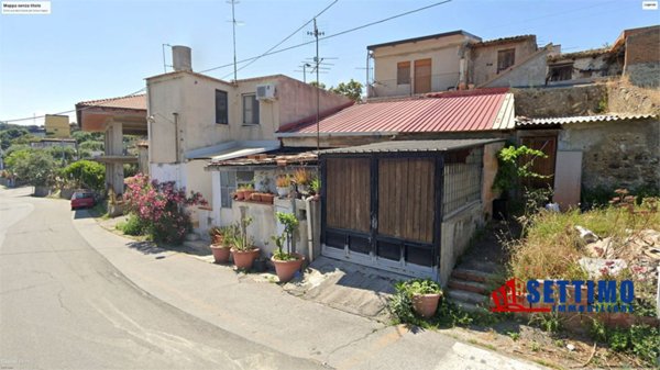 casa indipendente in vendita a Santa Teresa di Riva