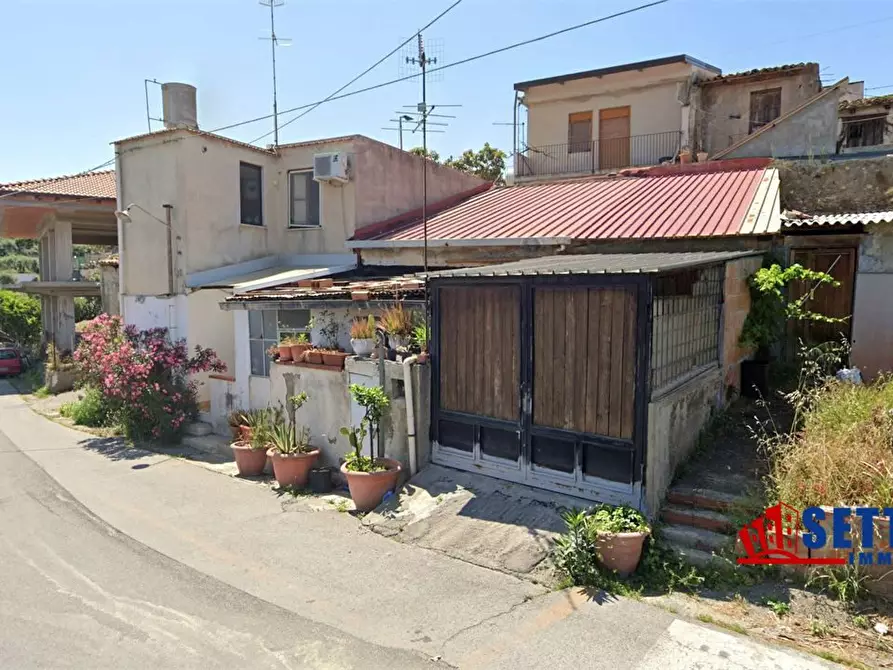 casa indipendente in vendita a Santa Teresa di Riva