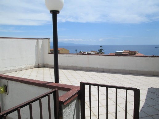 appartamento in vendita a Santa Teresa di Riva