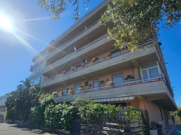 appartamento in vendita a Santa Teresa di Riva