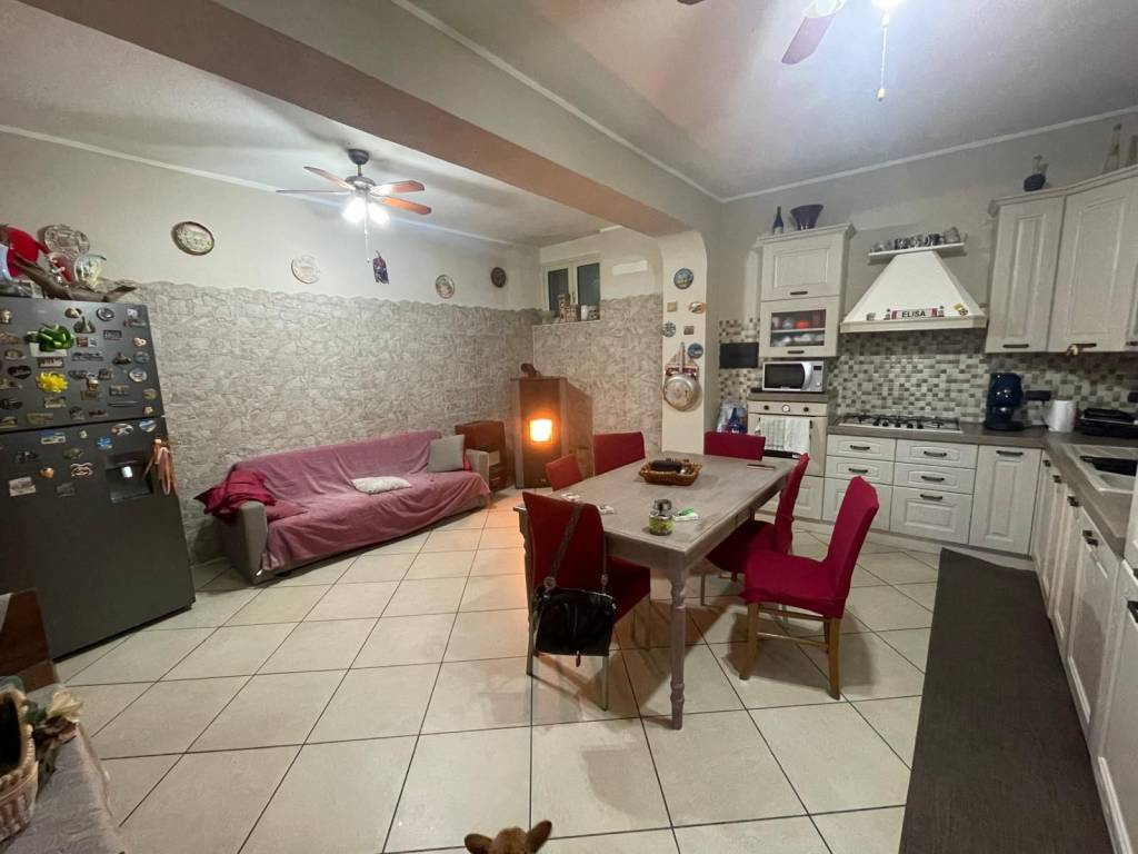 casa indipendente in vendita a Santa Teresa di Riva
