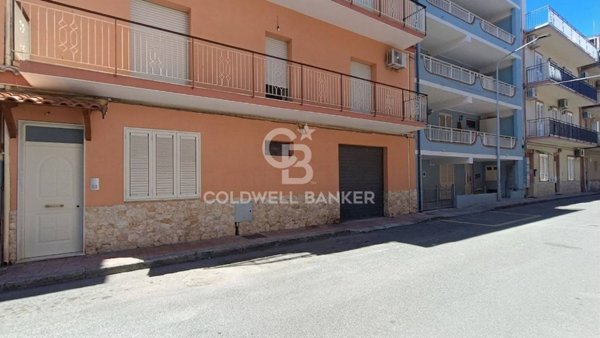appartamento in vendita a Santa Teresa di Riva