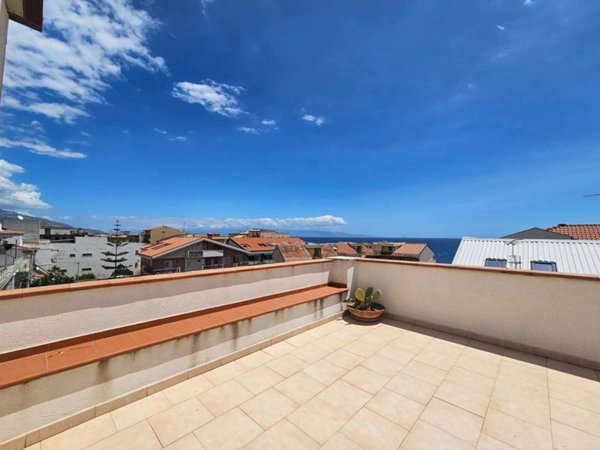 appartamento in vendita a Santa Teresa di Riva