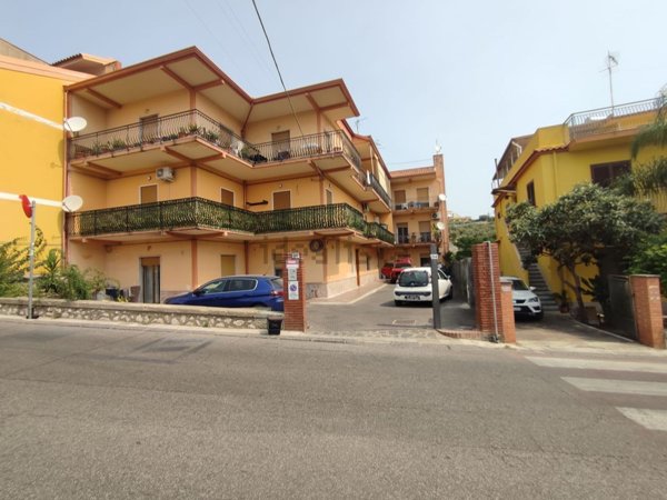 appartamento in vendita a Santa Teresa di Riva