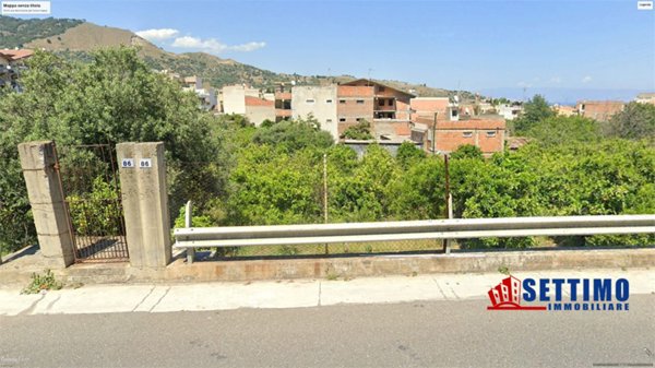 terreno in vendita a Santa Teresa di Riva