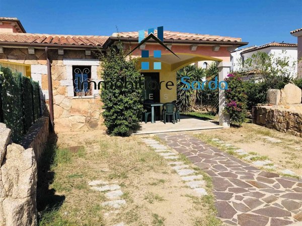 casa indipendente in vendita a San Teodoro(ME)