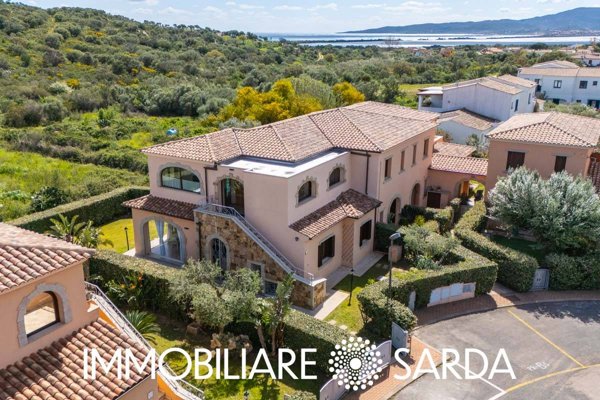 casa indipendente in vendita a San Teodoro(ME)