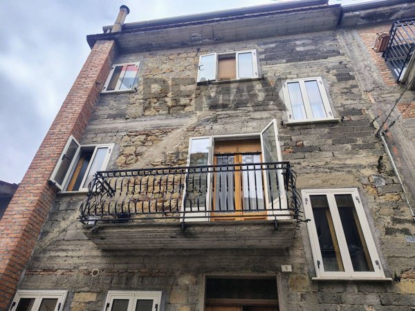 casa indipendente in vendita a San Teodoro(ME)