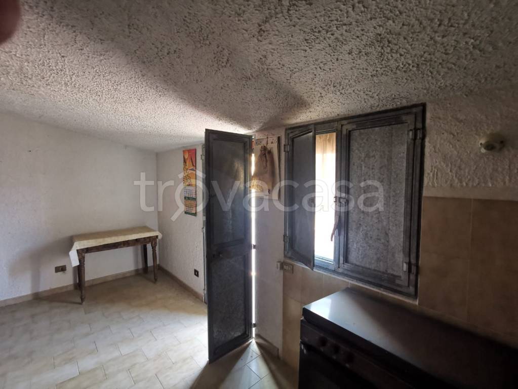 casa indipendente in vendita a Santo Stefano di Camastra