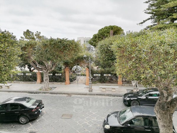 casa indipendente in vendita a Santo Stefano di Camastra