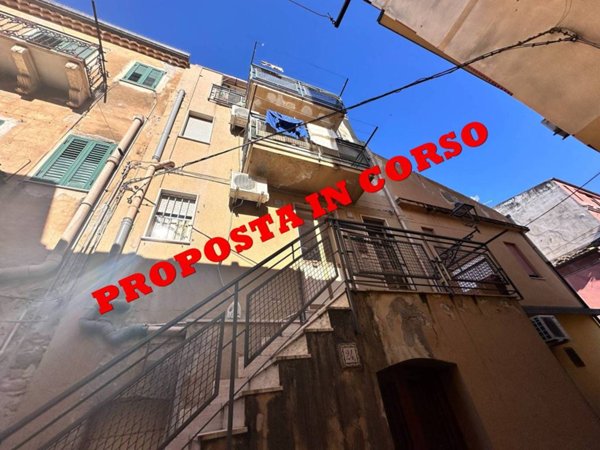 casa indipendente in vendita a Santo Stefano di Camastra