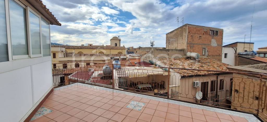 appartamento in vendita a Santo Stefano di Camastra