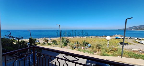 appartamento in vendita a Santo Stefano di Camastra