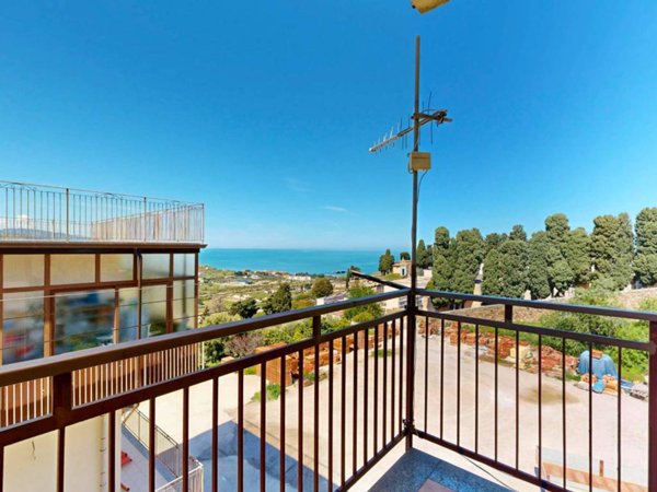 appartamento in vendita a Santo Stefano di Camastra