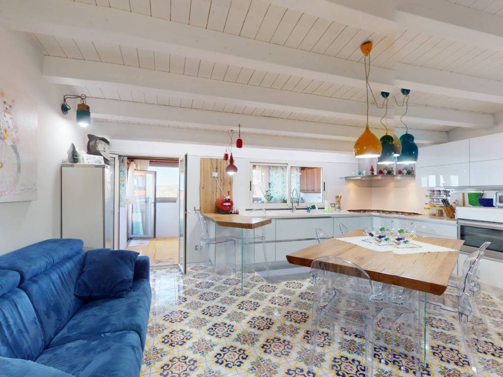 appartamento in vendita a Santo Stefano di Camastra