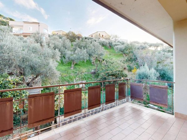 appartamento in vendita a Santo Stefano di Camastra