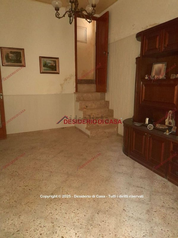 casa indipendente in vendita a Santo Stefano di Camastra